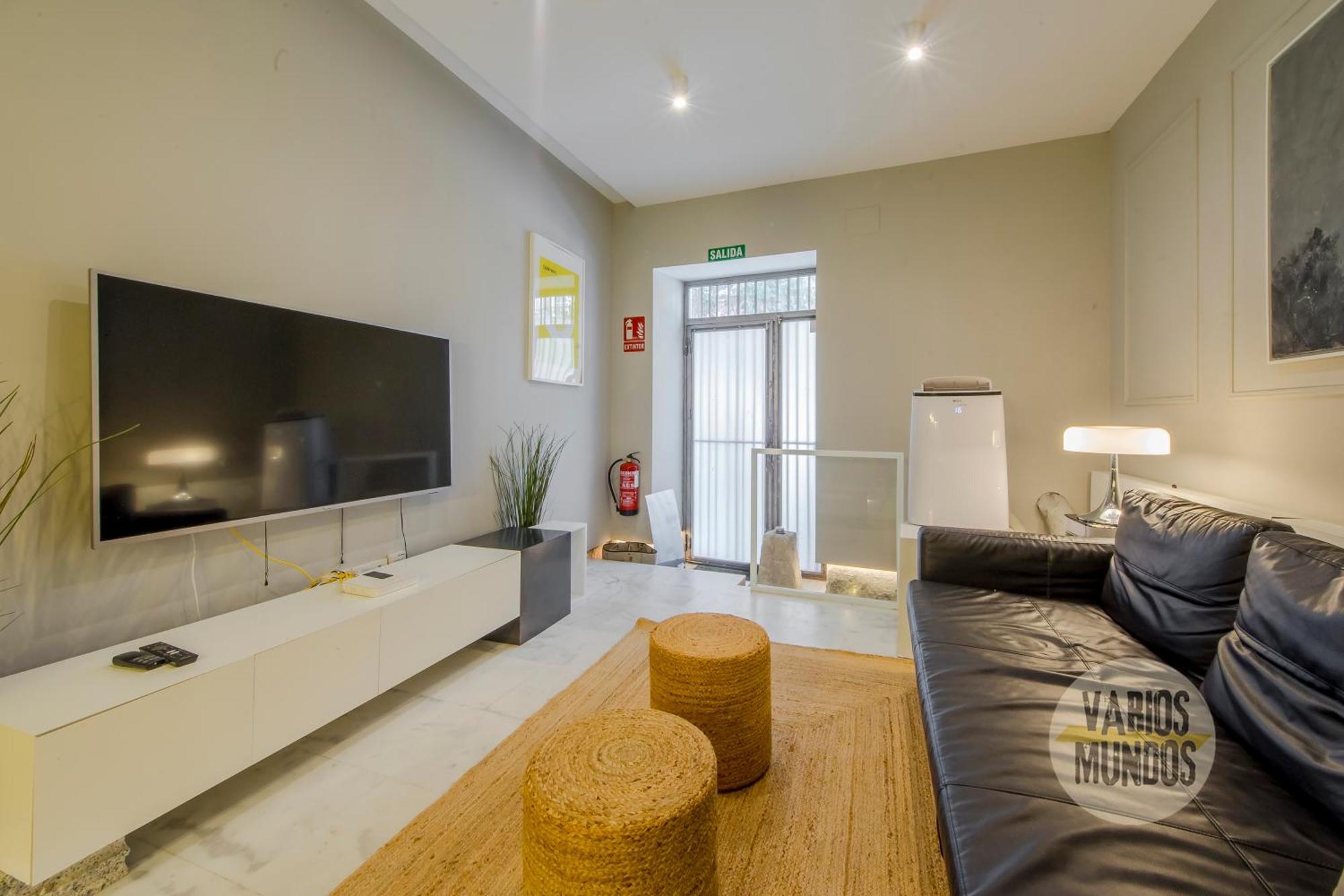 Cool Duplex Bajo 7pax Cerca De Tirso De Molina E2 Appartement Madrid